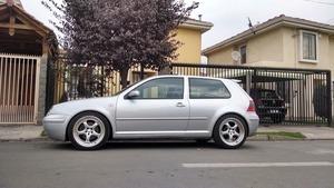 Volkswagen Golf GTI TURBO