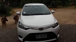 Toyota Yaris GLI. AT