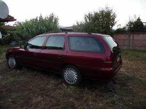 Ford Mondeo station wagon