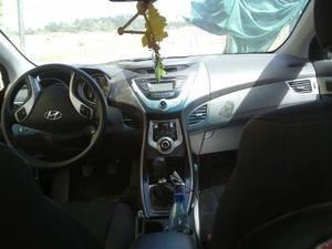 Hyundai Elantra full equipo. gls 1.6