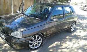 Renault Clio 1.6