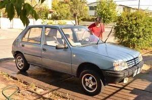 Peugeot 205 205 gri