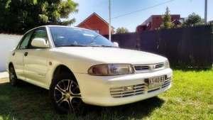 Mitsubishi Lancer GLXi