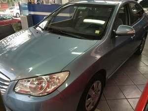 Hyundai Elantra Full