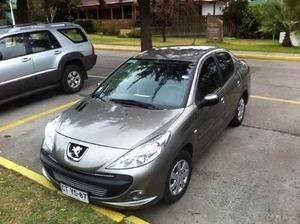 Peugeot 207 compact sedan one line