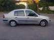 Renault Clio sedán expression 1.6