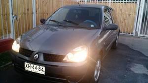 Renault Clio hatbach