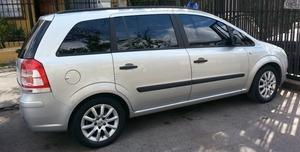 Chevrolet Zafira ESSENTIA 1.8